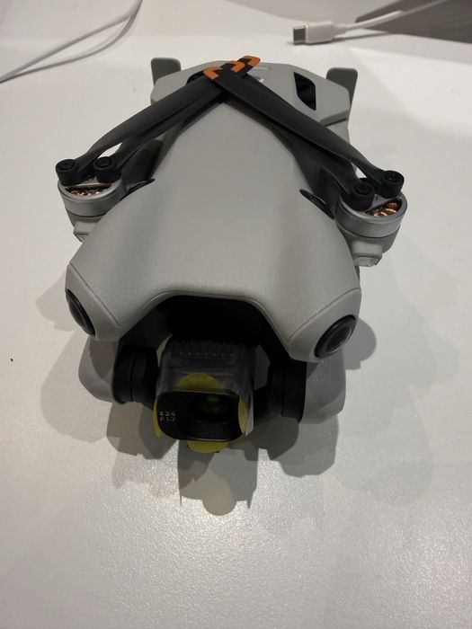 DJI Mini 4 pro noua sigilata pentru piese  placa defecta