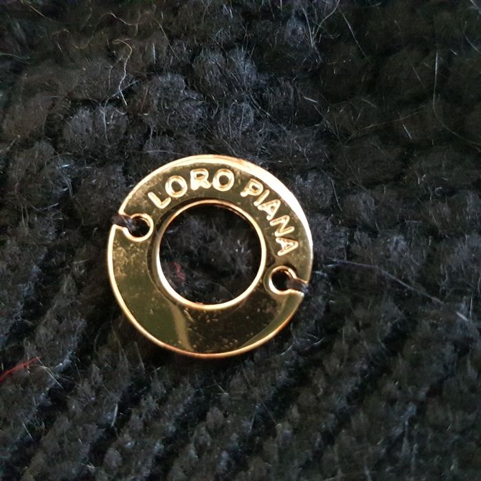 Set Caciula si Fular L o r o P i a n a din lana