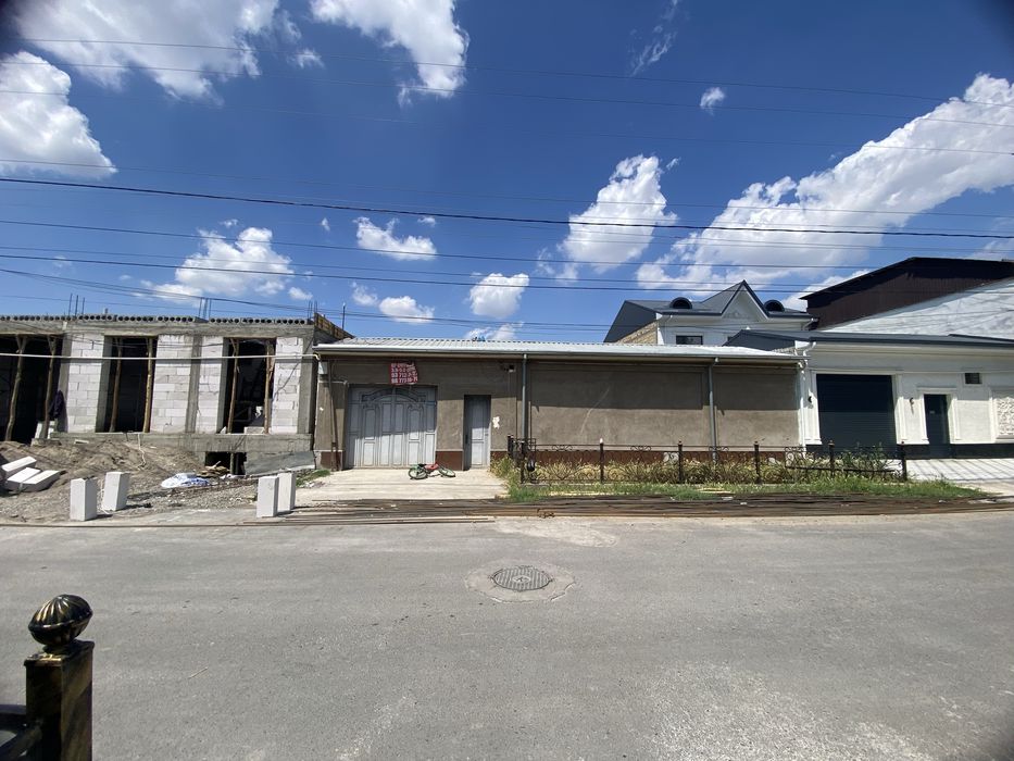 Hovli Uy sotiladi house for sale Участка 1 сотик 16500 Узгариш