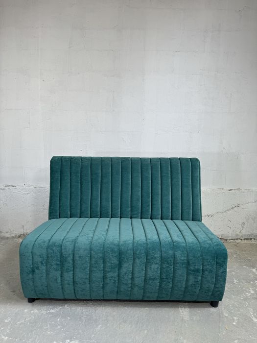 Диваны для кафе ресторанов