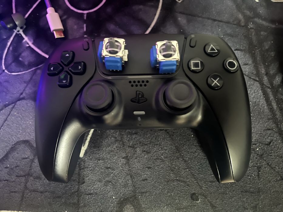 Controller ps5 cu TMR uri