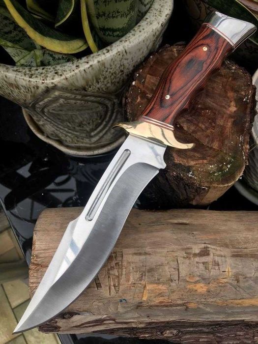 Ловен нож с кожена кания Full Tang Цяло парче метал HTWM-102