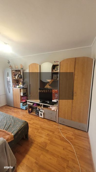 3 camere Transilvaniei bloc cu lift