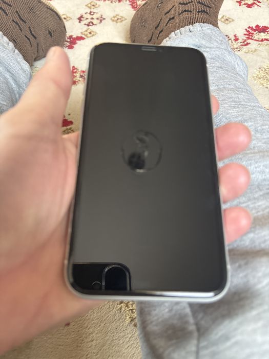 Iphone XR продам