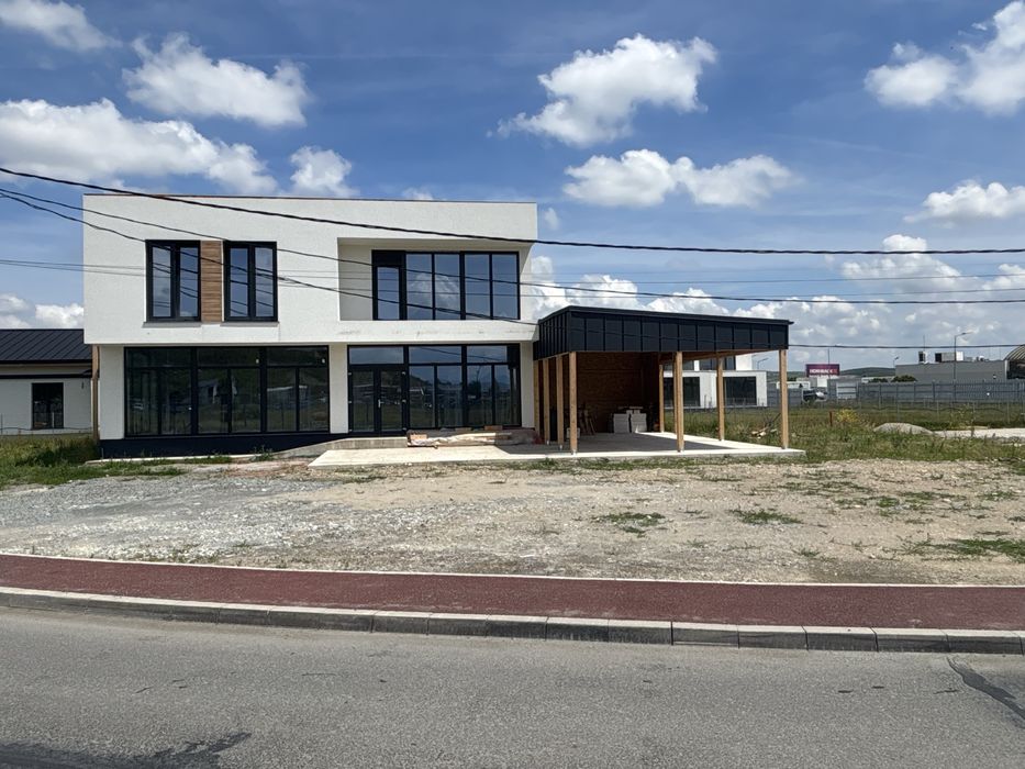 Spatiu Comercial