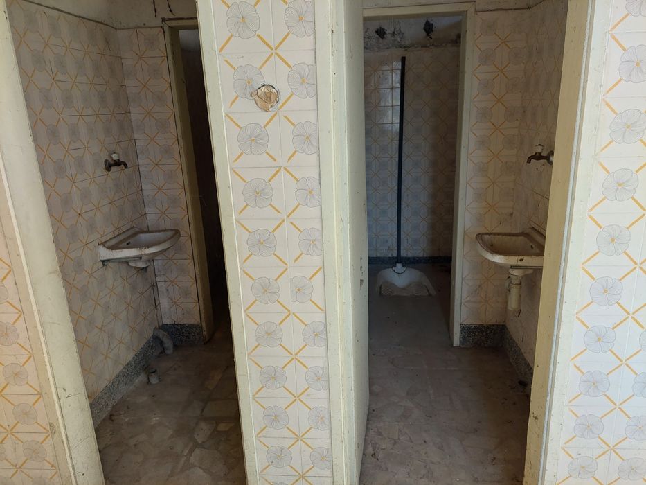 Продава се Магазин в Перник, Изток - 420 кв.м за 262 €/кв.м - Снимка #6