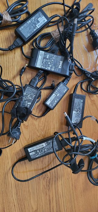 Alimentator Incărcător  leptop lenovo, dell, asus,hp,etc