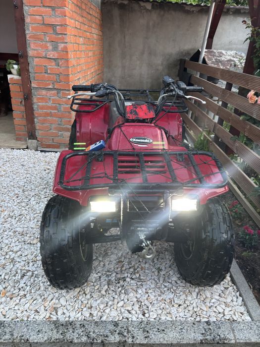 Vând ATV Kawasaki Bayou 250 cc – Stare Excelentă de Funcționare