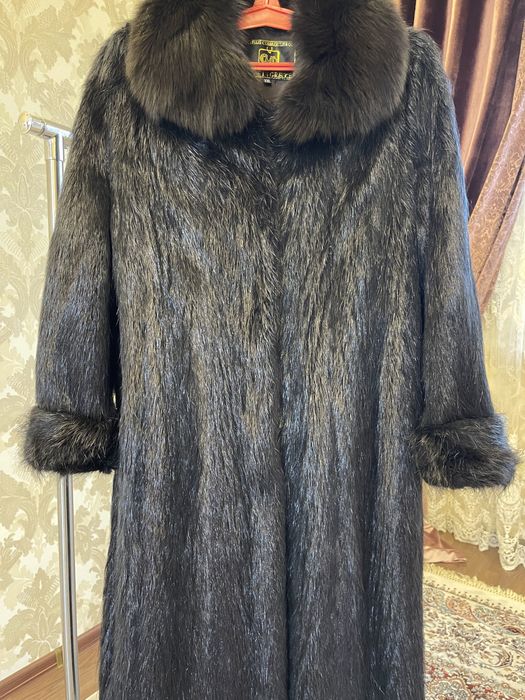 Длинная теплая шуба