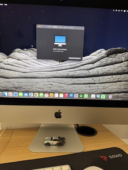 iMac (Retina 4K, 21.5-inch, Late 2015)