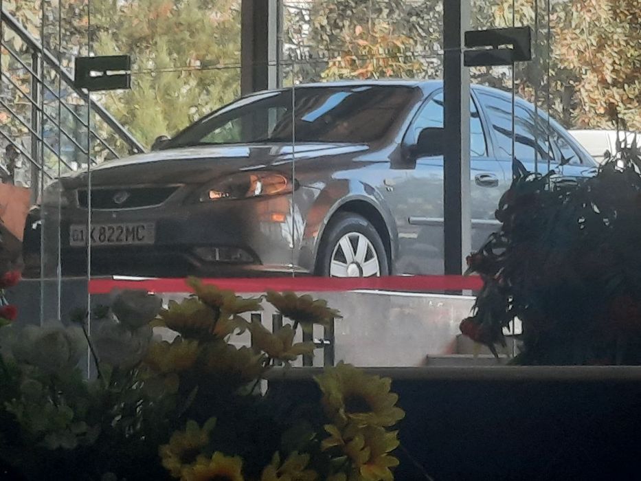 Срочно  Gentra сотилади.