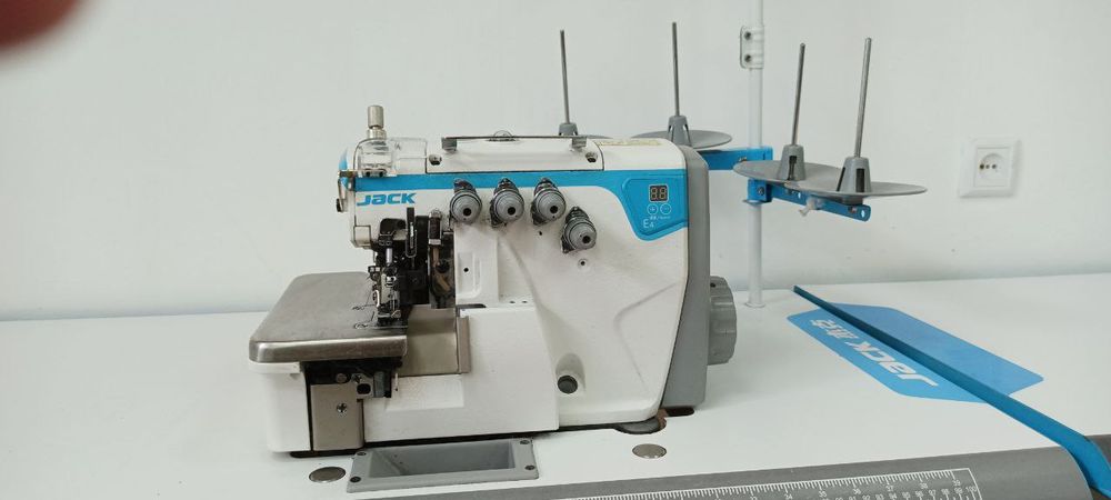 IDEAL holatdagi tikuv mashinasi