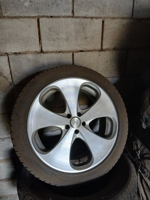 Продам диски с резиной