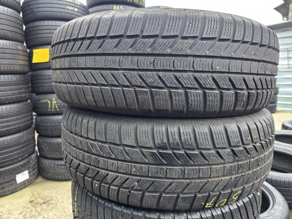 4бр Зимни гуми 215 65 16 - Continental