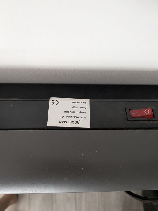 Vând banda de alergat GEEMAX C1