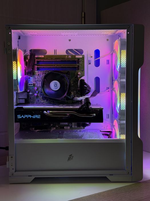 Геймърски компютър  i5-4460,RX570,8GB RAM