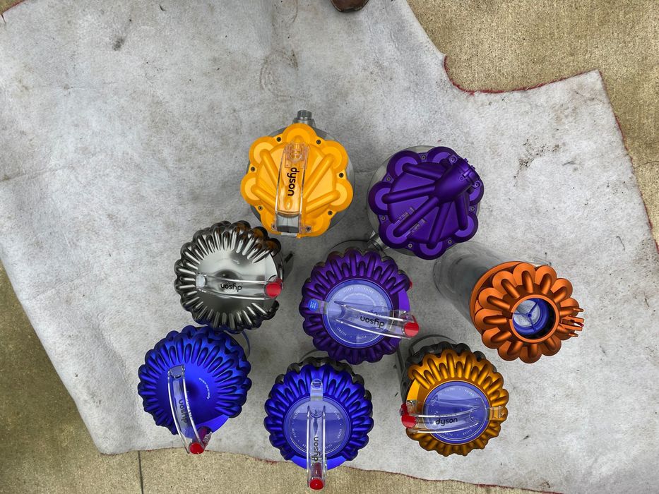 Rezervoare noi si sh containere filtre  aspiratoare dyson cu fir