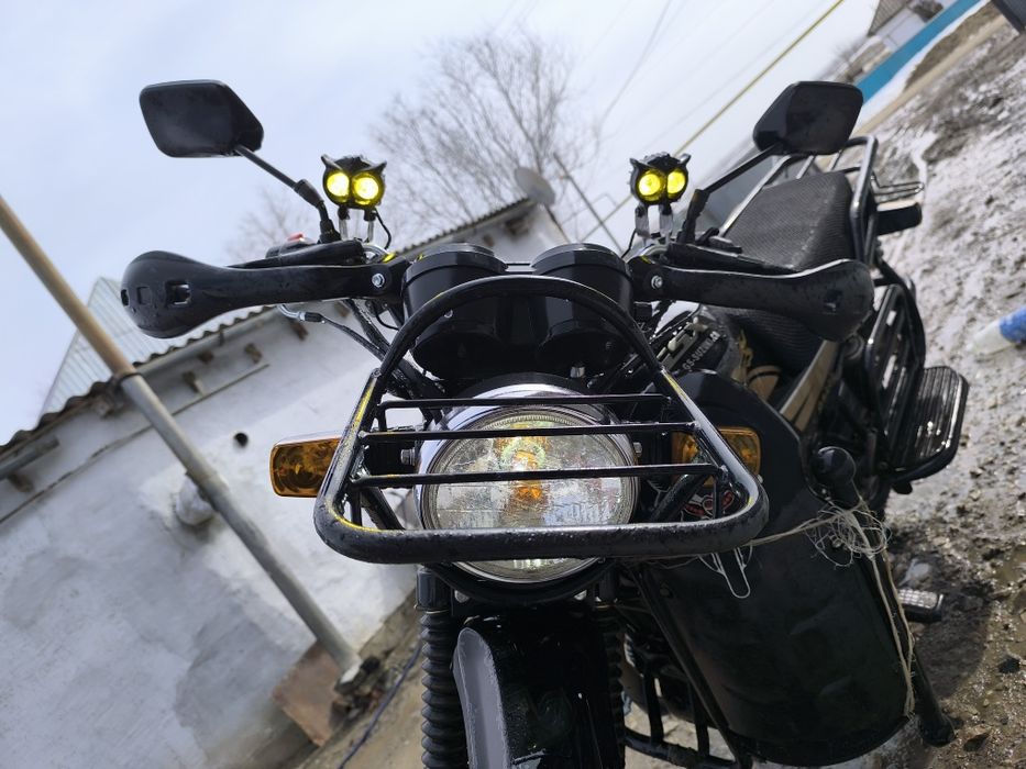 Продам мотоцикл 200 куб