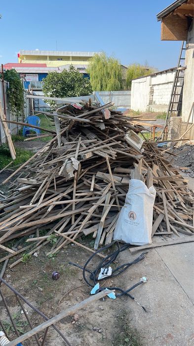 Lemne de foc în Galați strada Zefirului
