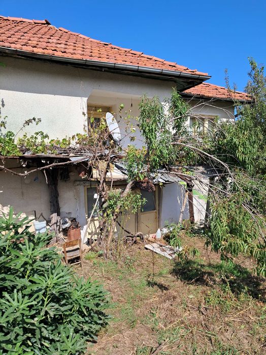 Продава се Къща в Севлиево - 150 кв.м за 123 €/кв.м - Снимка #1