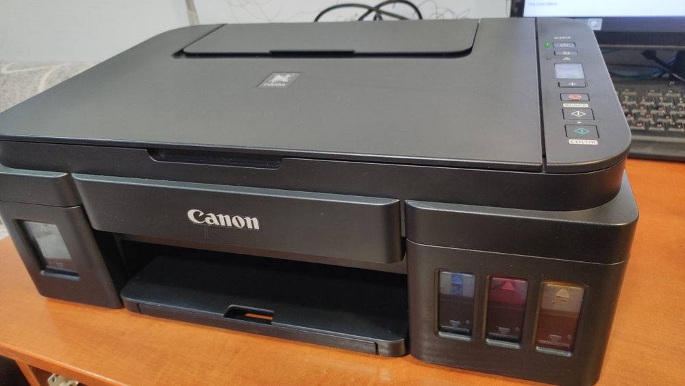 Продам Canon g2415 3в1 состояние отличное