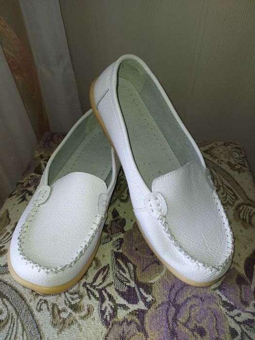 Новые кожаные туфли 41 размер