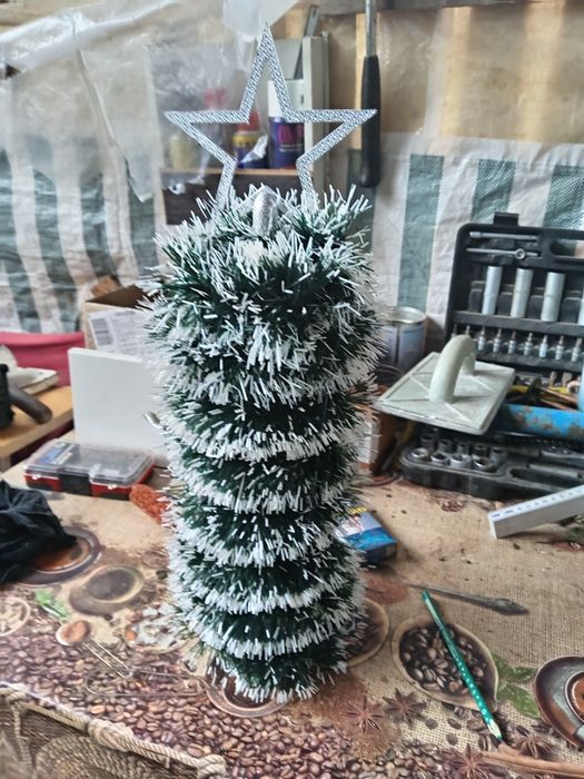 Braduti de masa festiva facuti manual