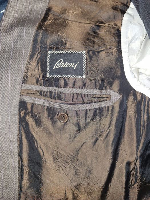 Costume bărbătești Brioni