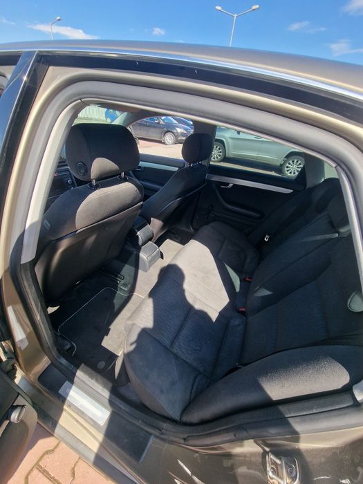 Vând mașină audi A4