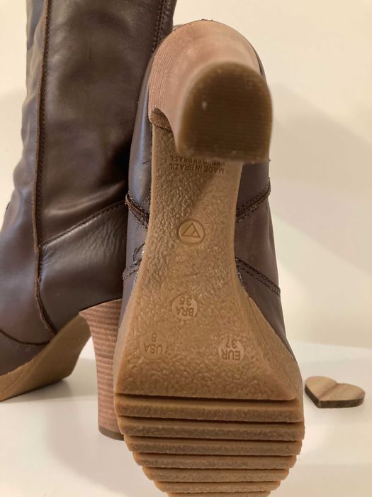 Cizme de piele naturală, înalte,  maro, 37, purtate o singura dată