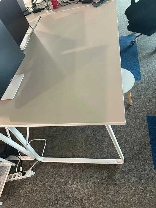 Mobilier birou IKEA + TV TCL 50” 4K – birouri, scaune, dulapuri – Iași