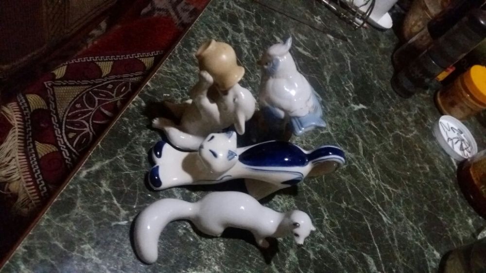 Фарфоровые фигурки