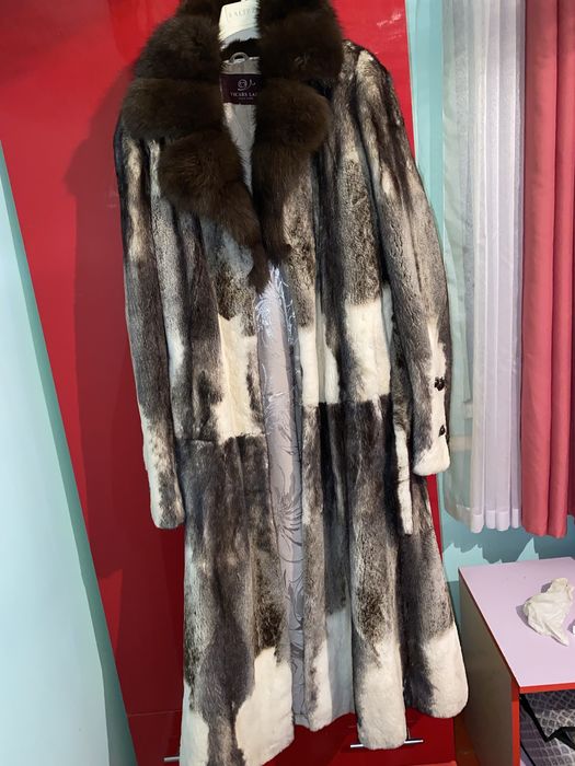 Продается шуба, с очень хорошим качеством. Срочно