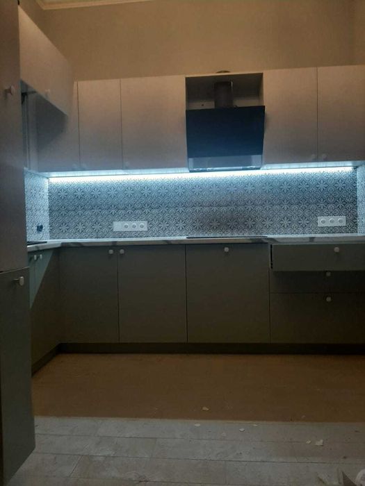 Кухонные гарнитуры на заказ.