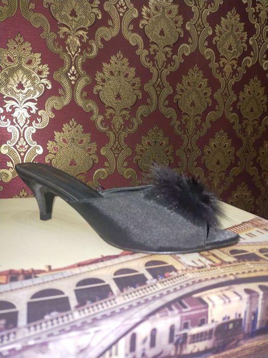 Продается женская обувь