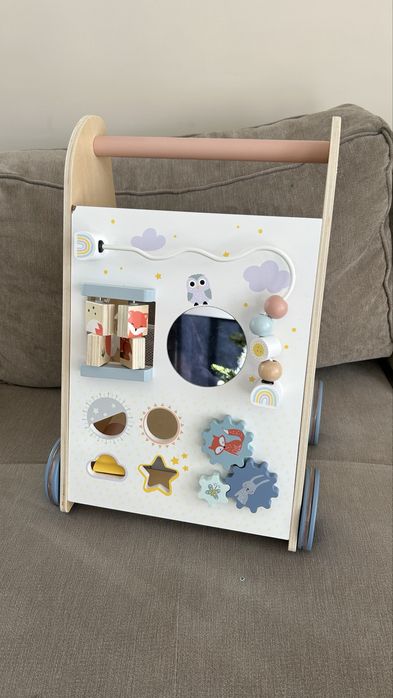 Нов дървен Уокър