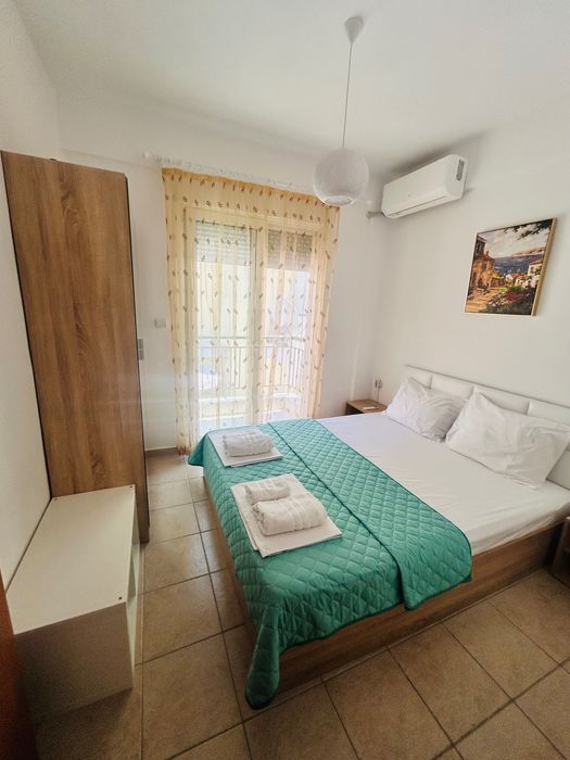 Апартамент с две спални в Паралия Офринио на 100 метра от плажа