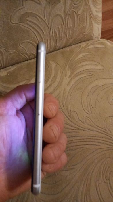 Iphone SE 2020 без гарантий