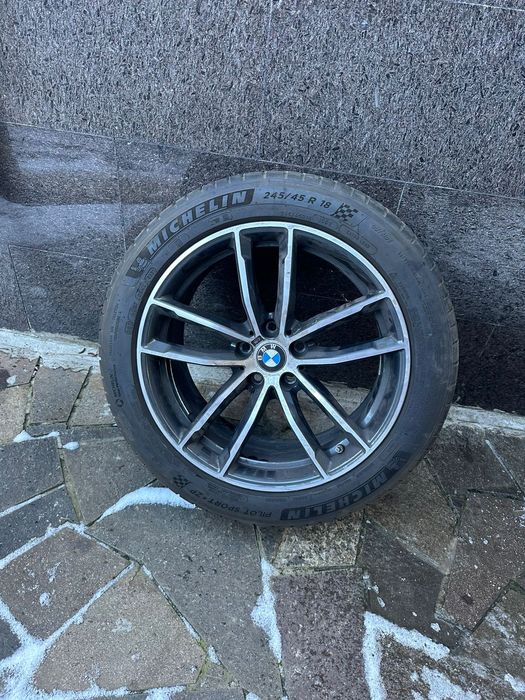 Продаю Б/У резину на BMW 530i 2020 M пакет