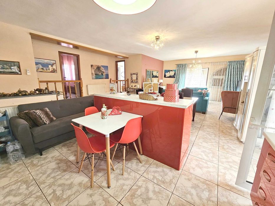 Апартамент за продажба 155кв.м в Хераклица, Кавала (код 8068)