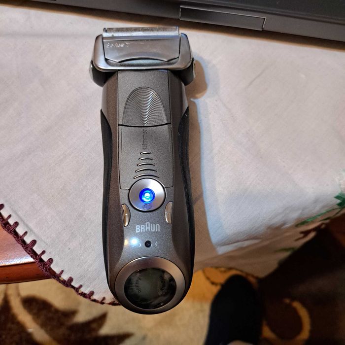 Producator: Braun
Model: Series 7 790cc
