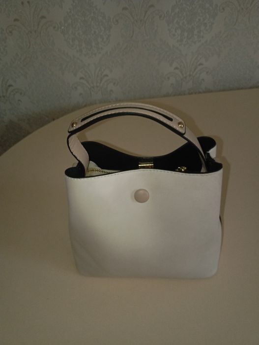 Продам женскую сумку