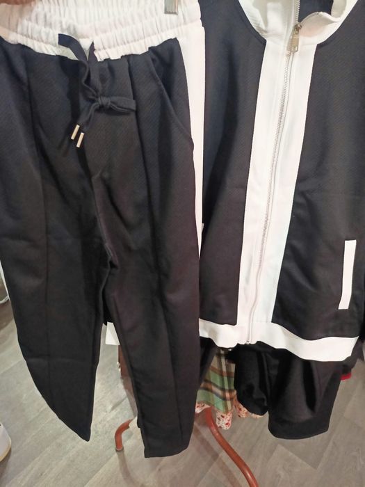 Спортивные костюмы 8.000