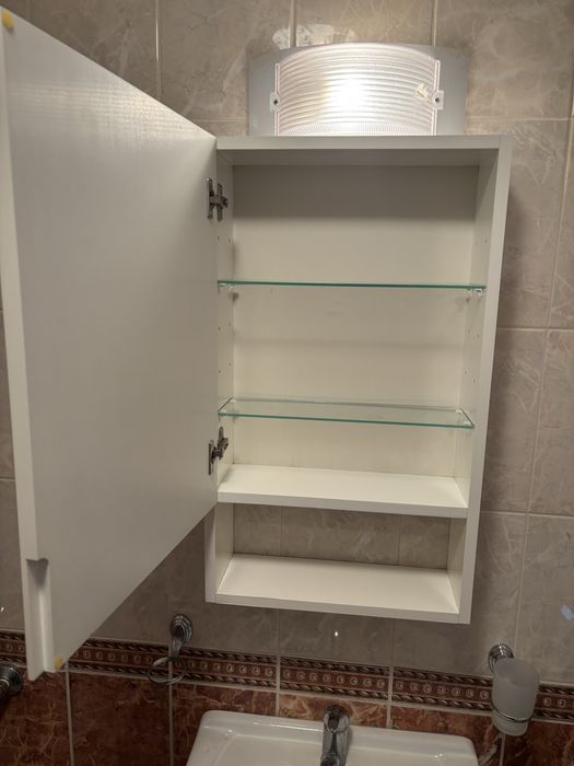 Шкаф за баня -водоустойчив