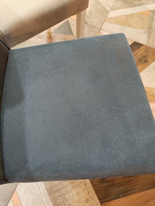 Трапезни столове