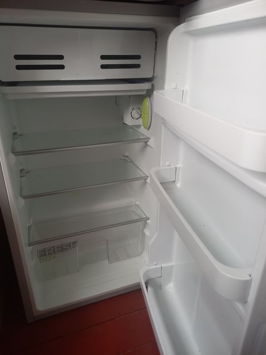 Продам мини холодильник медиа