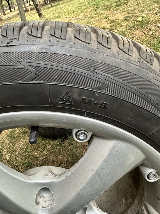 Roti Seat R16+ Anvelope iarna Goodyear Ultragrip 205/55 R16 91H DOT 2922