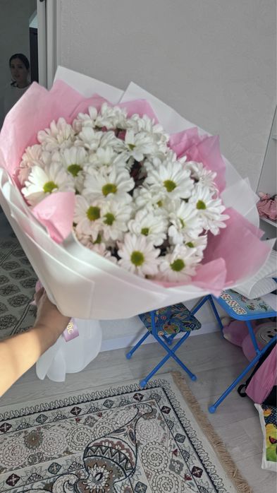 Продам живые Цветы , очень красивые