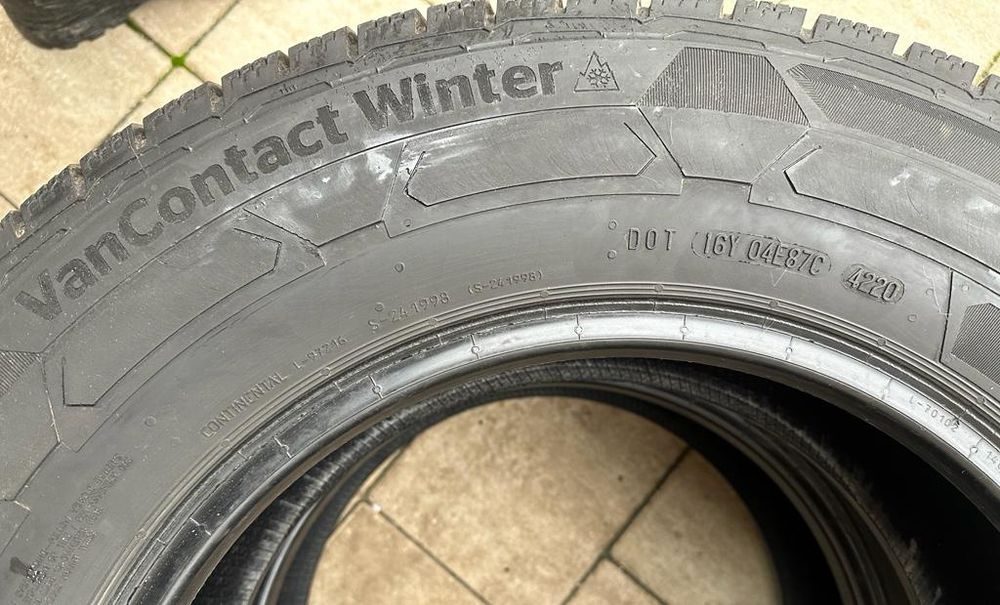 Set anvelope / cauciucuri iarna 205/75/16c Continental VanContact Wint
