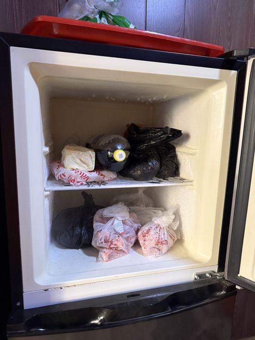 Продаётся холодильник Kaiser